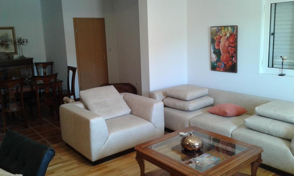 Oro Apartments Petrovac Ruang foto