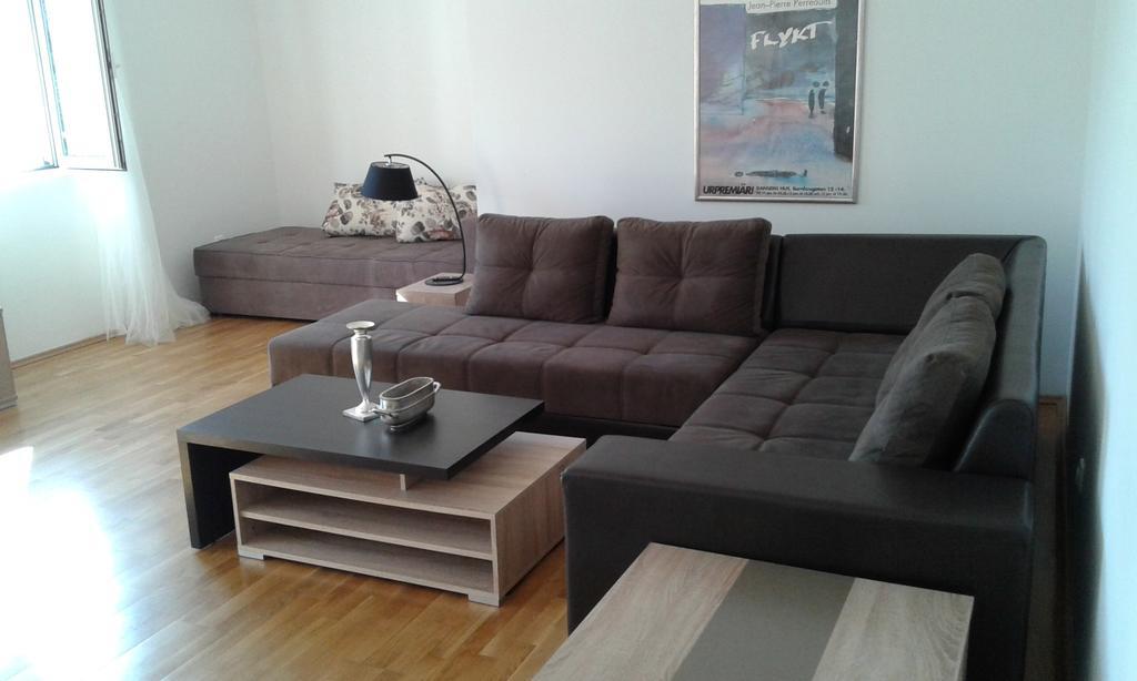 Oro Apartments Petrovac Ruang foto