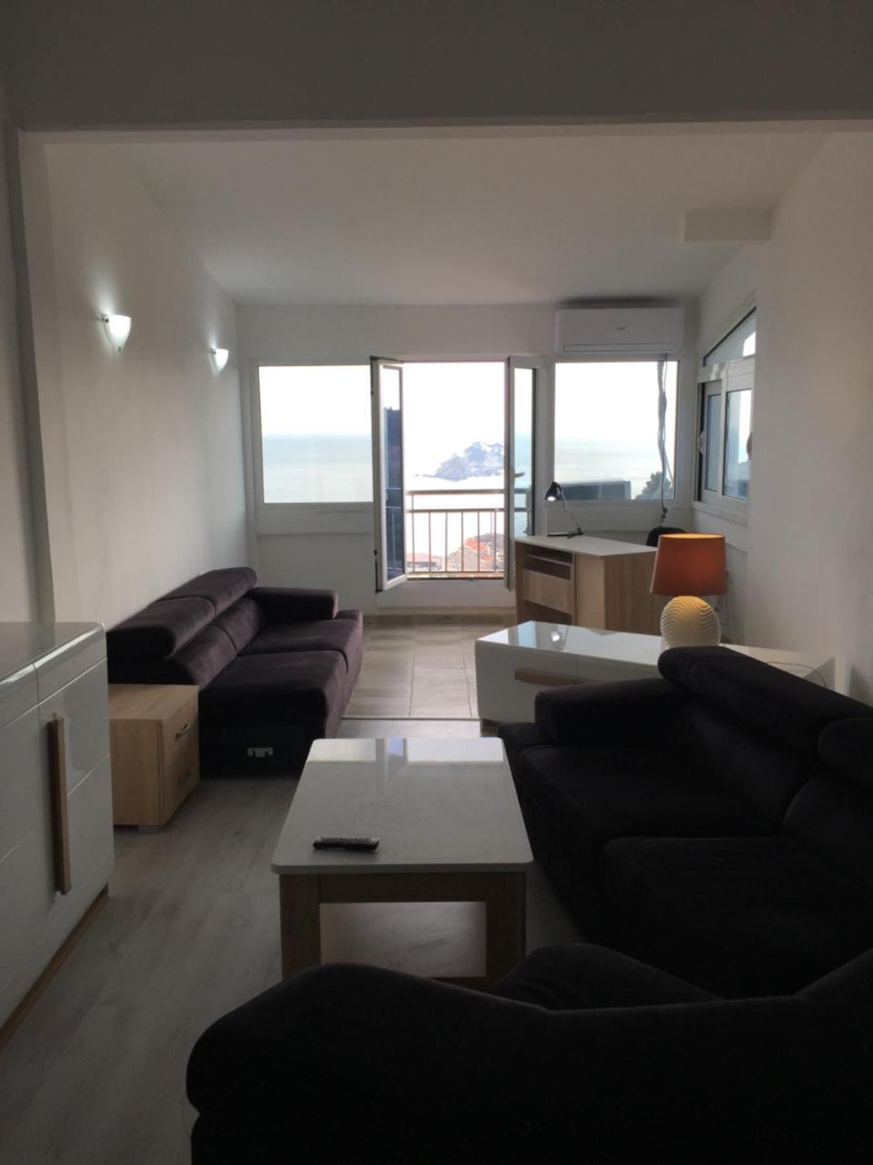 Oro Apartments Petrovac Bagian luar foto