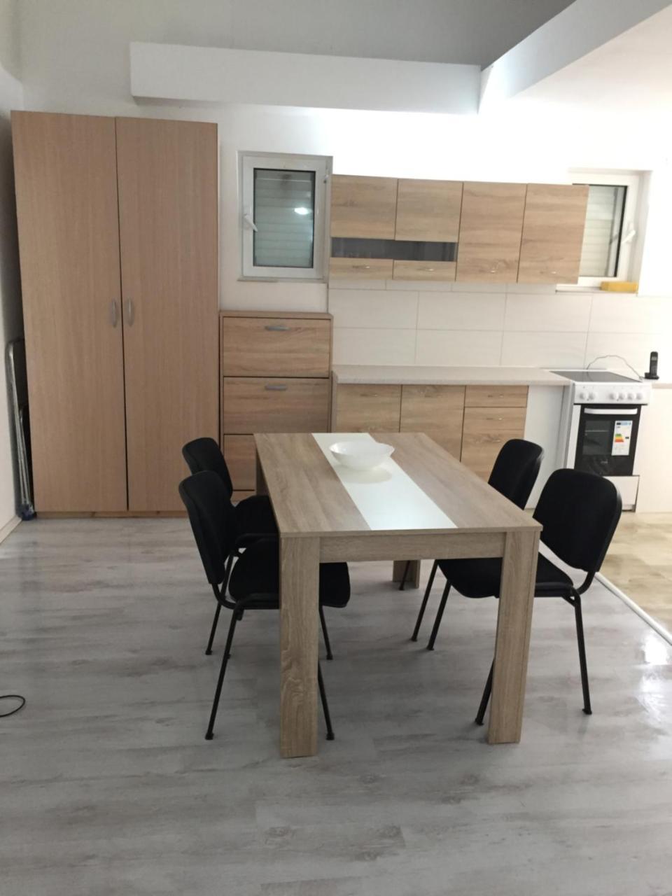 Oro Apartments Petrovac Bagian luar foto